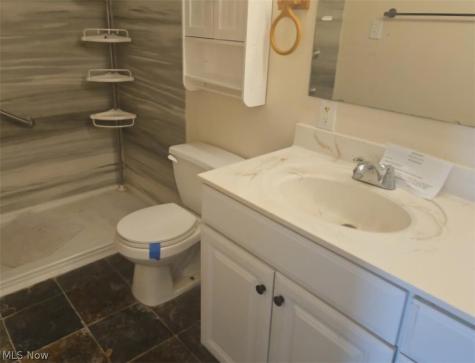 17626 Lois Way Doylestown OH 44230
