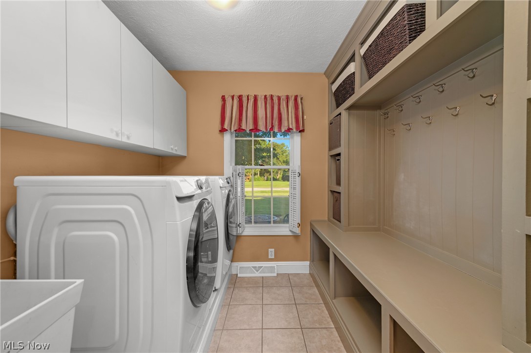 31877 Hazelwood Avon Lake OH 44012