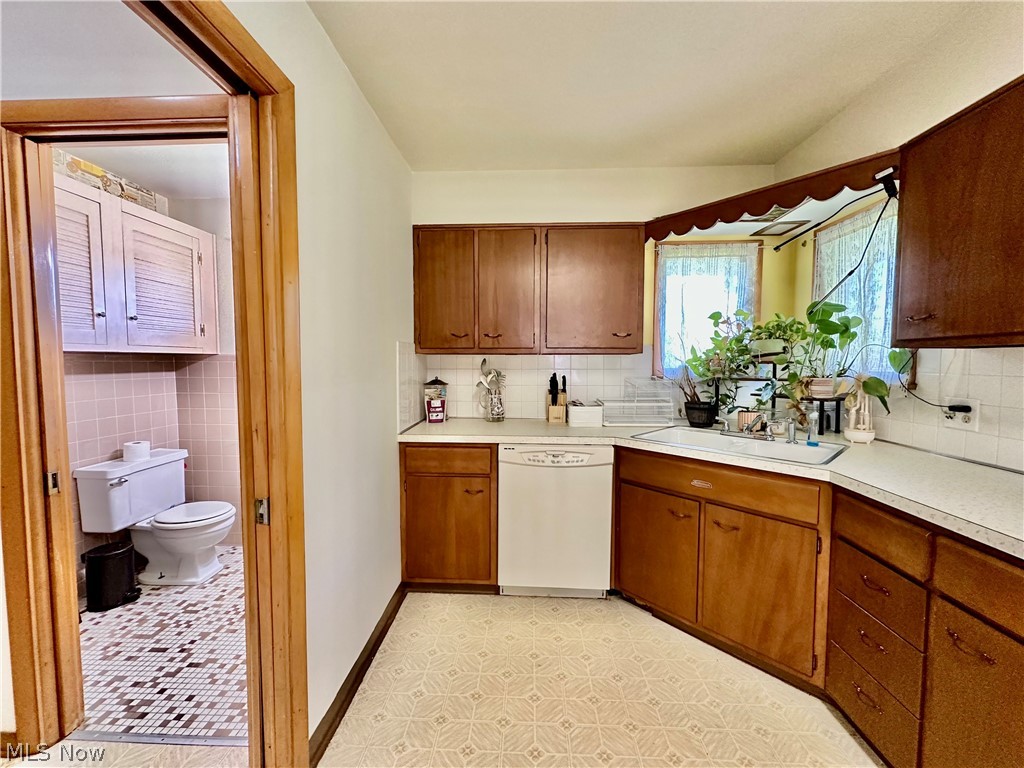 99 Greenridge Drive Geneva OH 44041