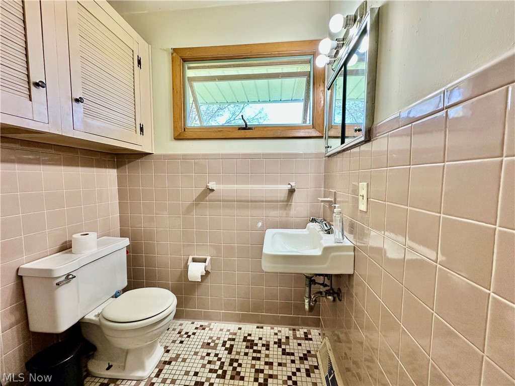 99 Greenridge Drive Geneva OH 44041