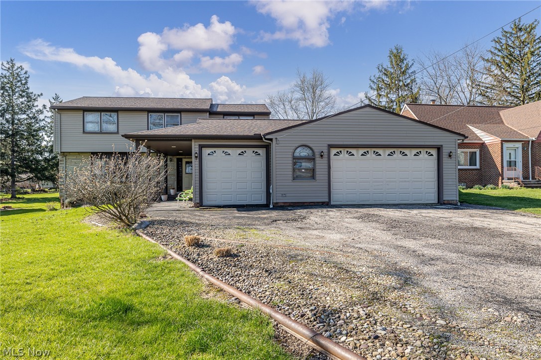 490 Mapleview Drive Seven Hills OH 44131