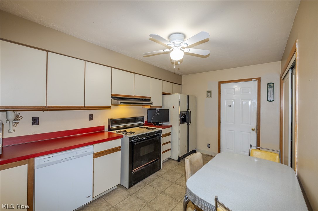 490 Mapleview Drive Seven Hills OH 44131