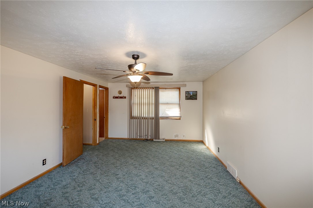 490 Mapleview Drive Seven Hills OH 44131