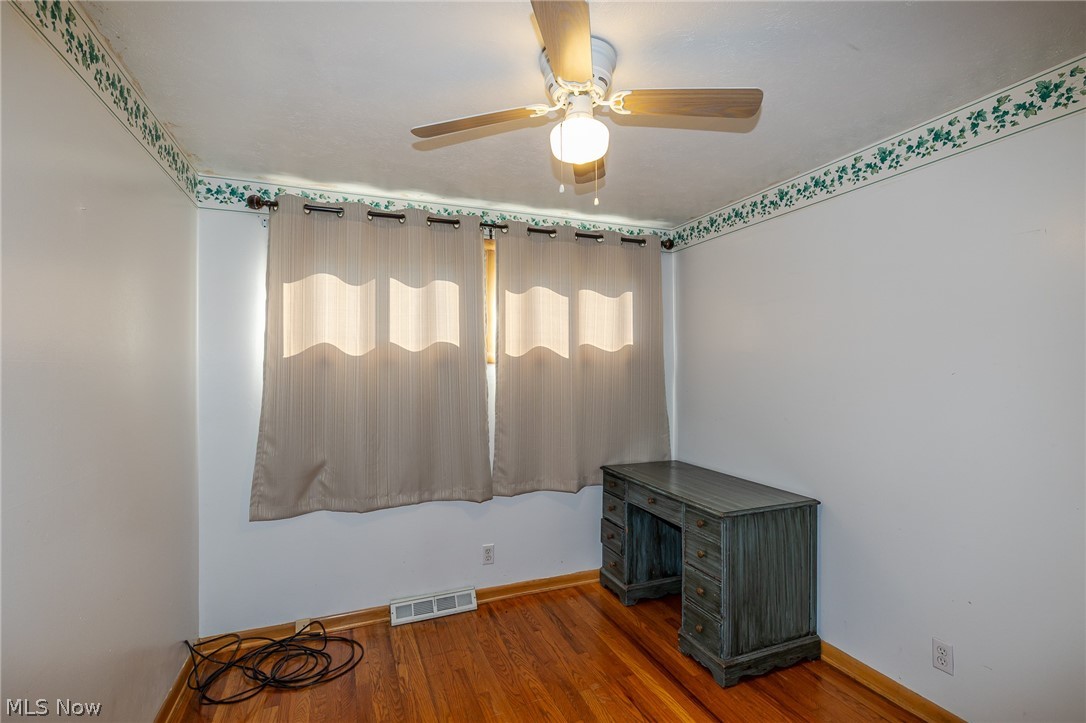 490 Mapleview Drive Seven Hills OH 44131