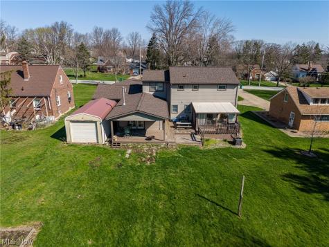 490 Mapleview Drive Seven Hills OH 44131