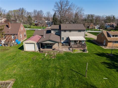 490 Mapleview Drive Seven Hills OH 44131
