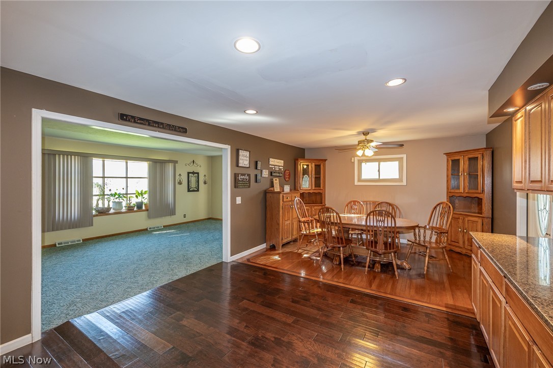 490 Mapleview Drive Seven Hills OH 44131