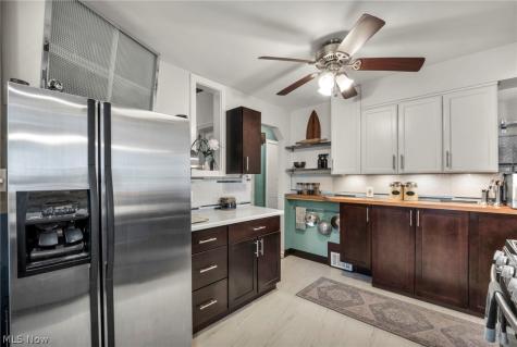 1171 Genesee Avenue Cleveland OH 44124