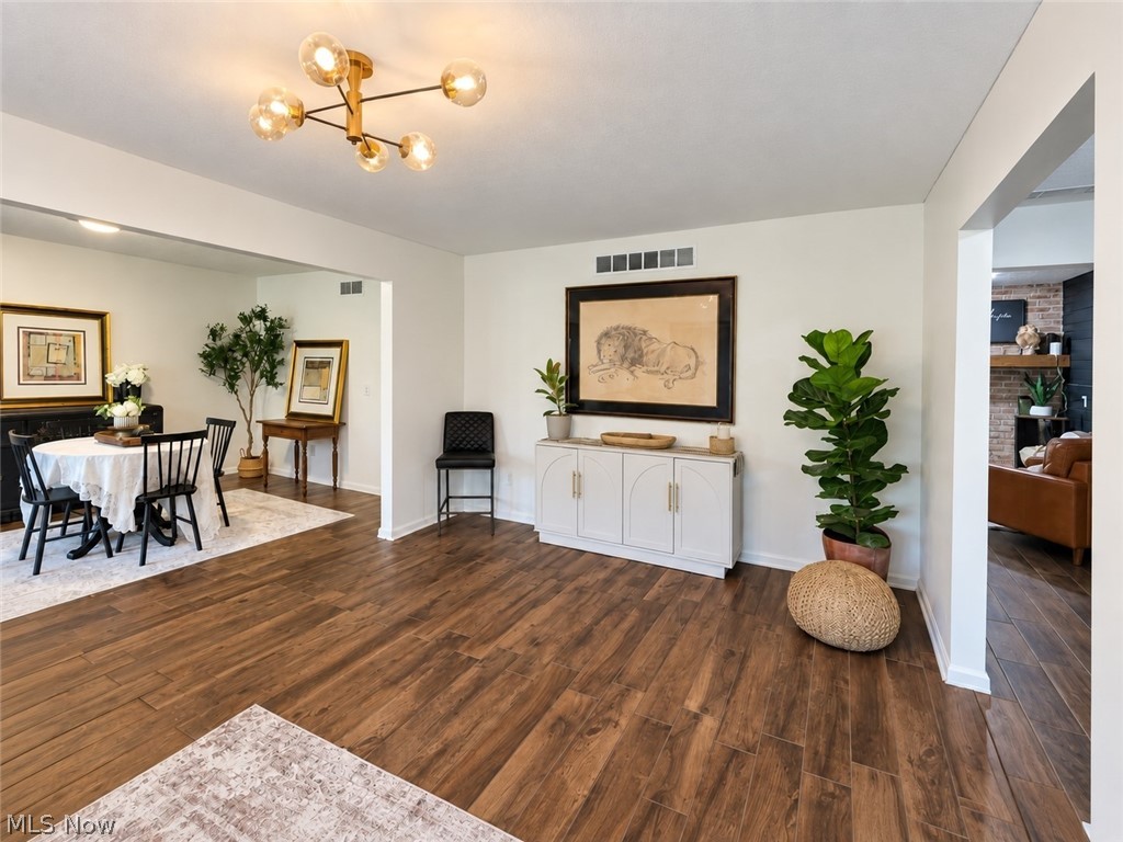 1102 E Garfield Road Aurora OH 44202