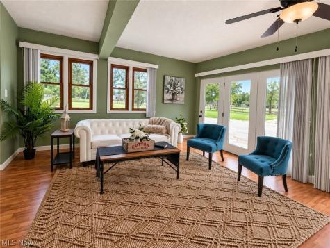 1102 E Garfield Road Aurora OH 44202