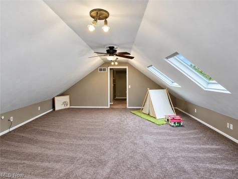 1102 E Garfield Road Aurora OH 44202