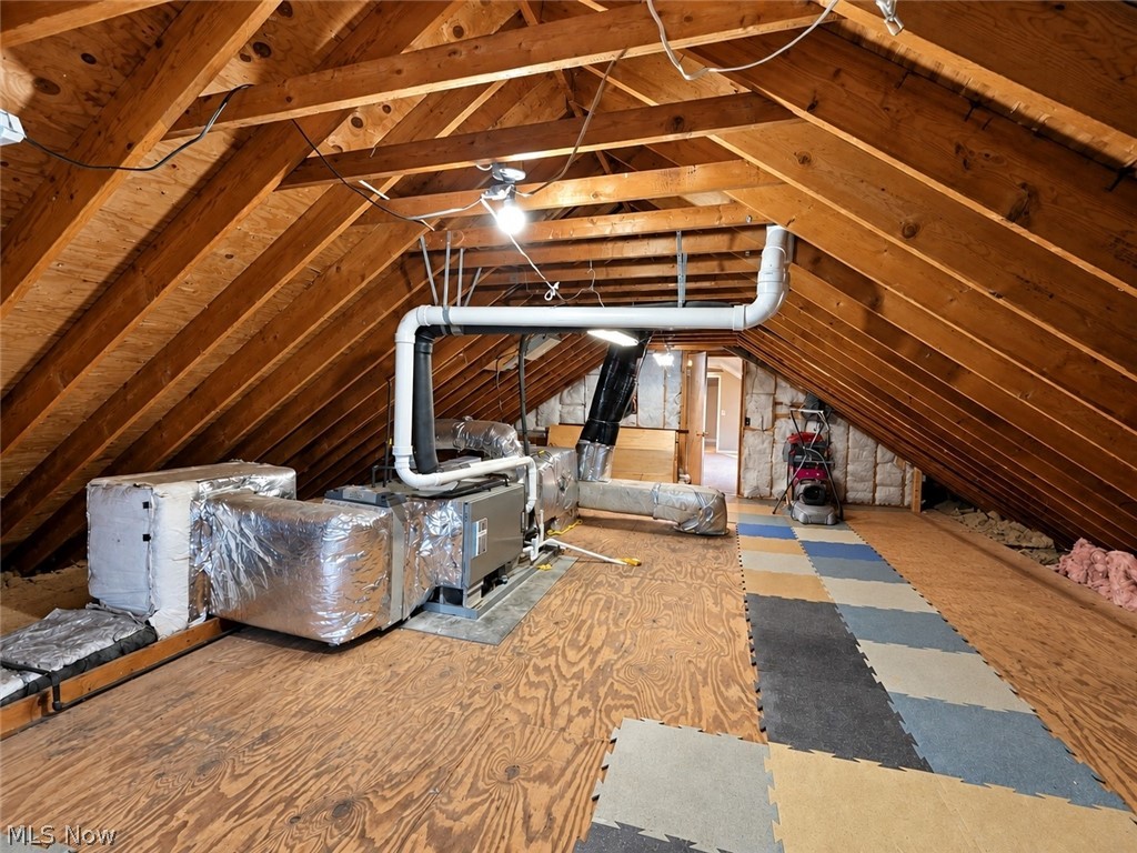1102 E Garfield Road Aurora OH 44202