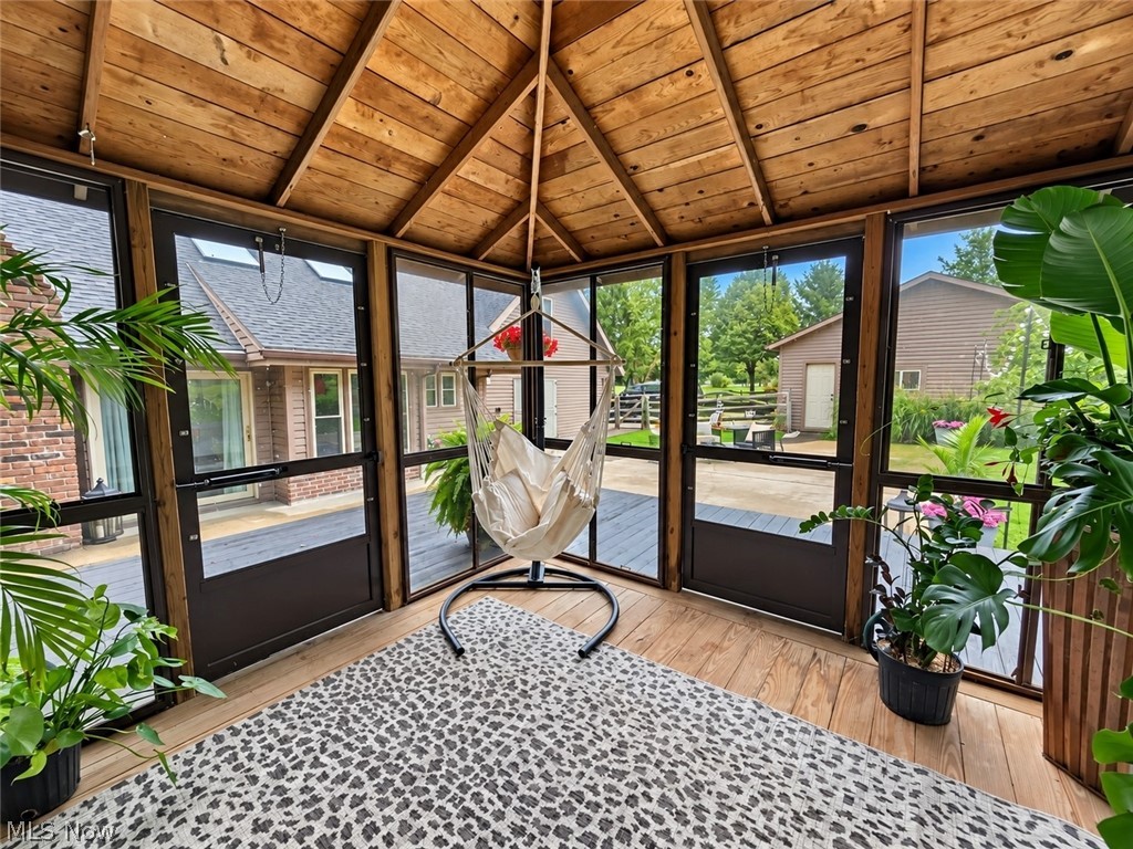 1102 E Garfield Road Aurora OH 44202