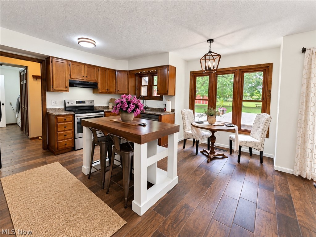 1102 E Garfield Road Aurora OH 44202