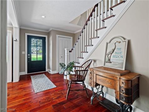 4802 Center Road Avon OH 44011