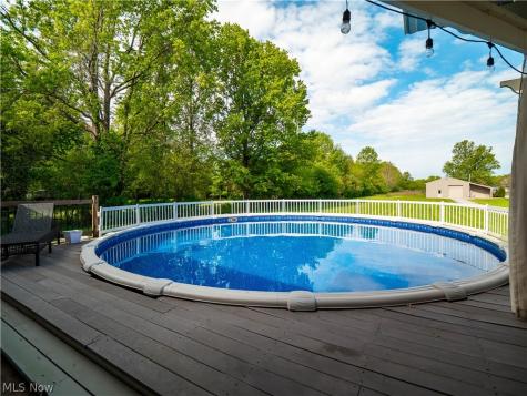 4802 Center Road Avon OH 44011