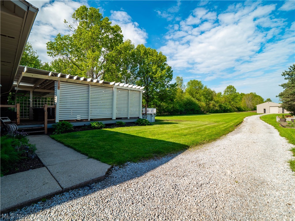 4802 Center Road Avon OH 44011