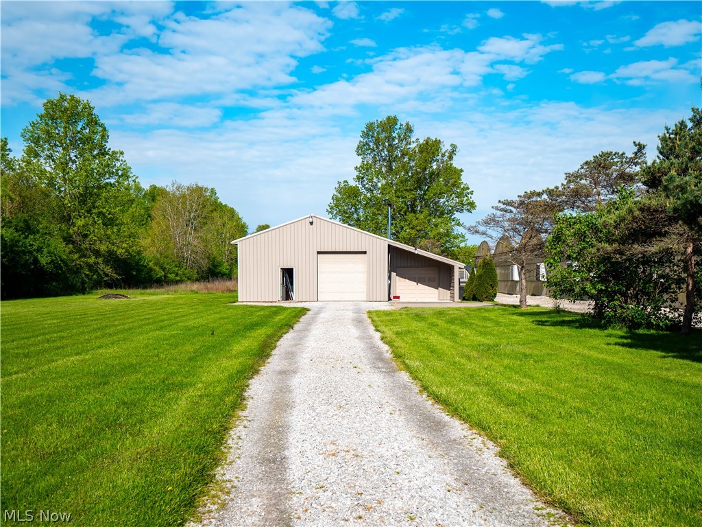 4802 Center Road Avon OH 44011