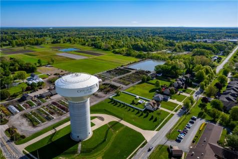 4802 Center Road Avon OH 44011