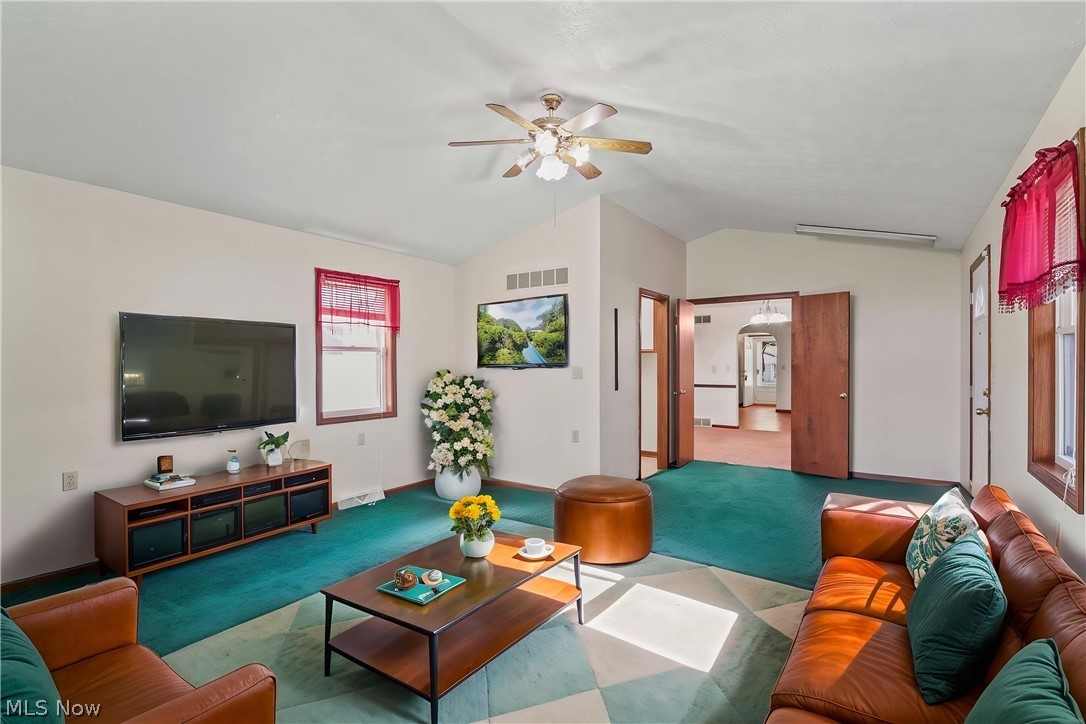 5635 Yorktown Lane Austintown OH 44515