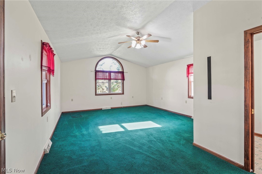 5635 Yorktown Lane Austintown OH 44515