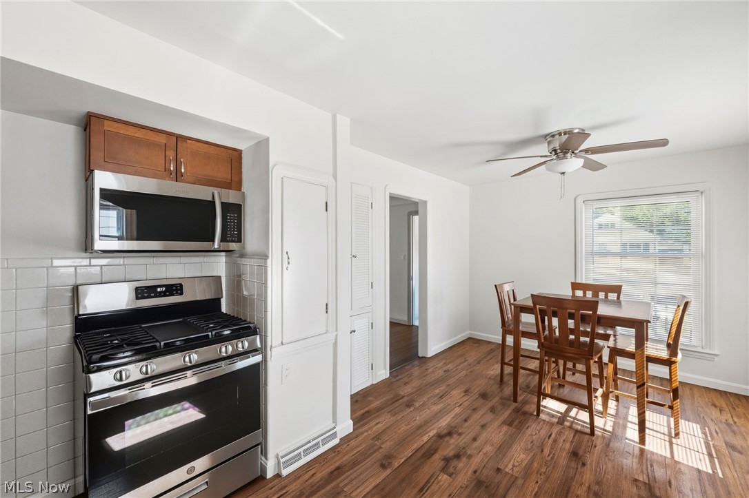 14325 Birchwood Avenue Cleveland OH 44111