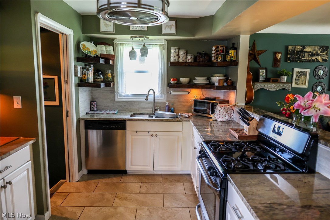 7580 Hoertz Road Parma OH 44134