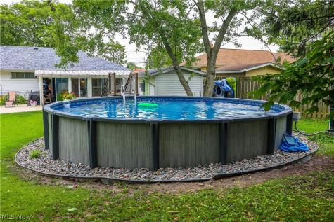 7580 Hoertz Road Parma OH 44134