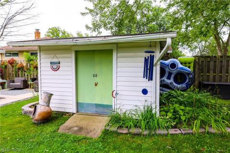 7580 Hoertz Road Parma OH 44134
