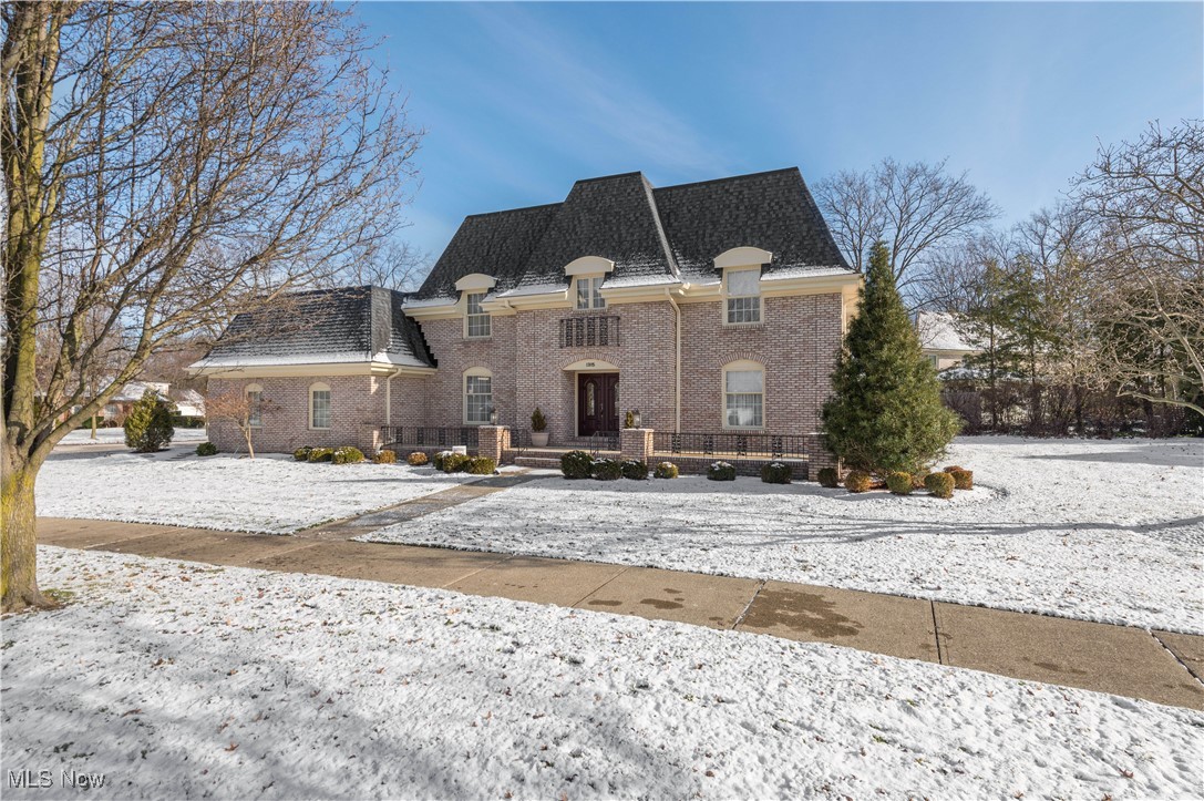 Westlake OH, 1315 Queen Annes Gate