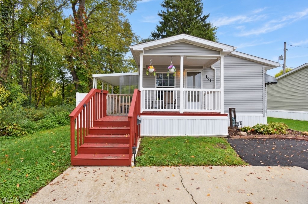 6835 Richmond Road Solon OH 44139