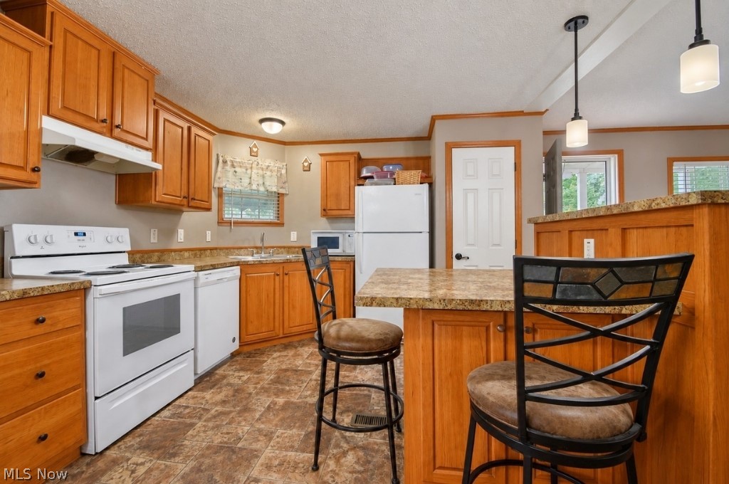 6835 Richmond Road Solon OH 44139