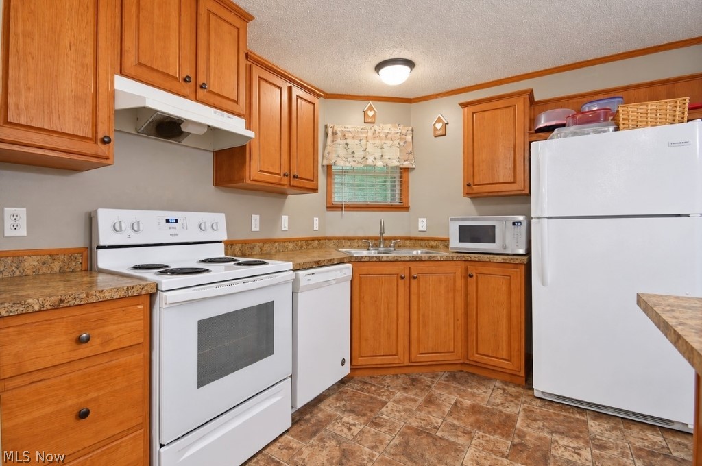 6835 Richmond Road Solon OH 44139