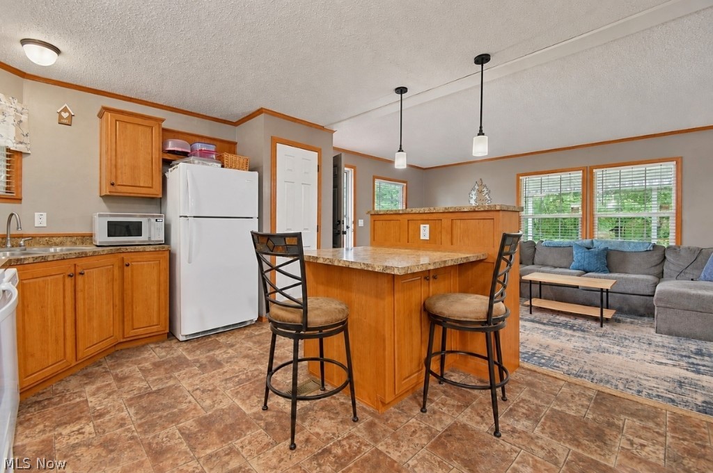 6835 Richmond Road Solon OH 44139