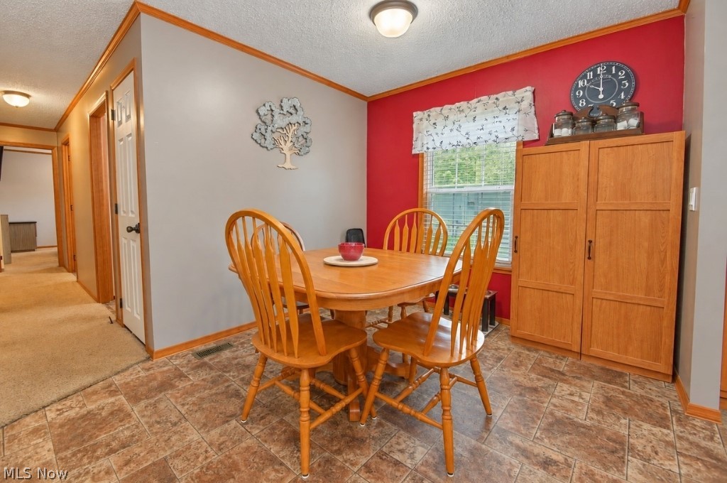 6835 Richmond Road Solon OH 44139