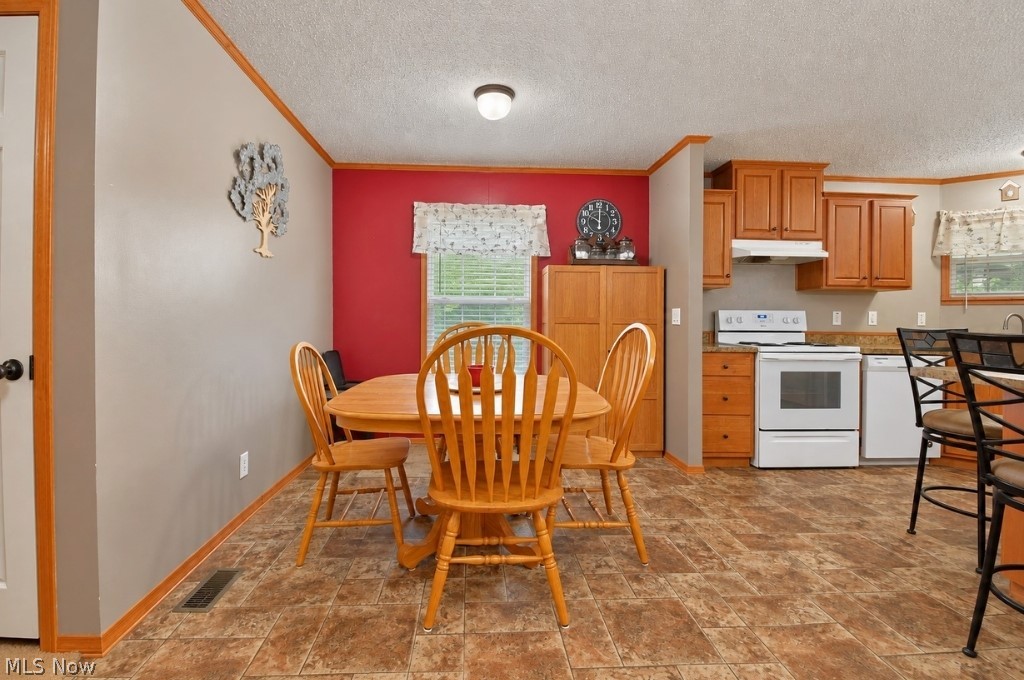 6835 Richmond Road Solon OH 44139