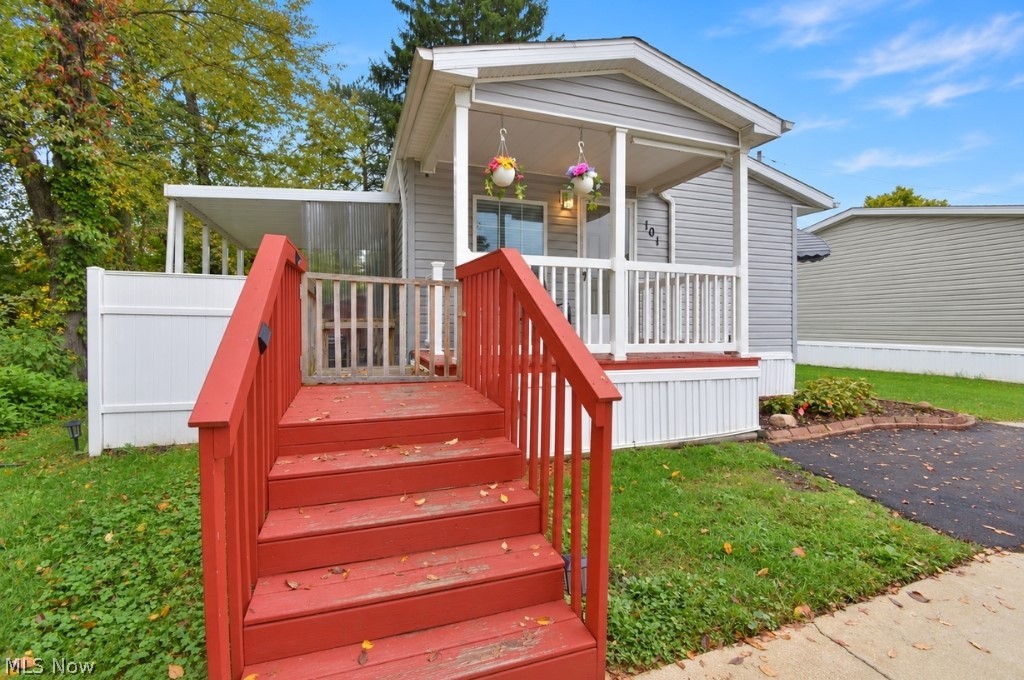 6835 Richmond Road Solon OH 44139