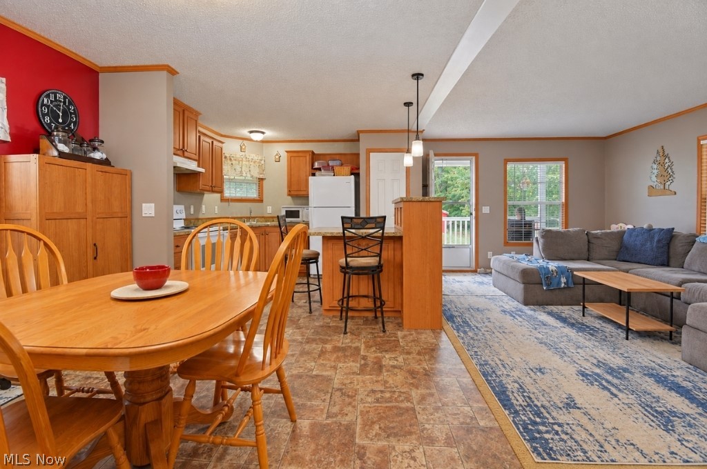 6835 Richmond Road Solon OH 44139