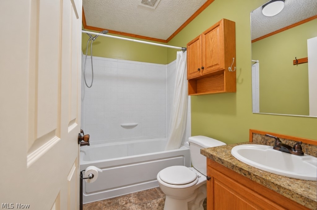 6835 Richmond Road Solon OH 44139