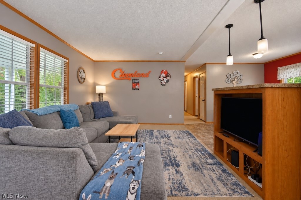6835 Richmond Road Solon OH 44139