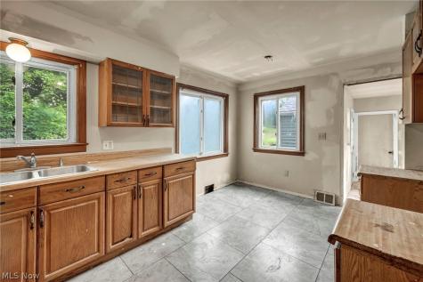 2680 Nesmith Lake Boulevard Akron OH 44314