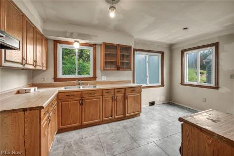 2680 Nesmith Lake Boulevard Akron OH 44314