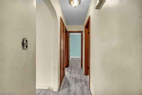 2680 Nesmith Lake Boulevard Akron OH 44314