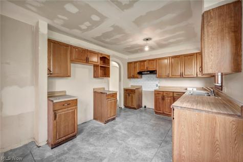 2680 Nesmith Lake Boulevard Akron OH 44314
