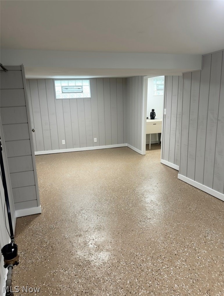 1568 Blossom Park Avenue Lakewood OH 44017