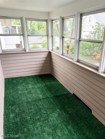 1568 Blossom Park Avenue Lakewood OH 44017