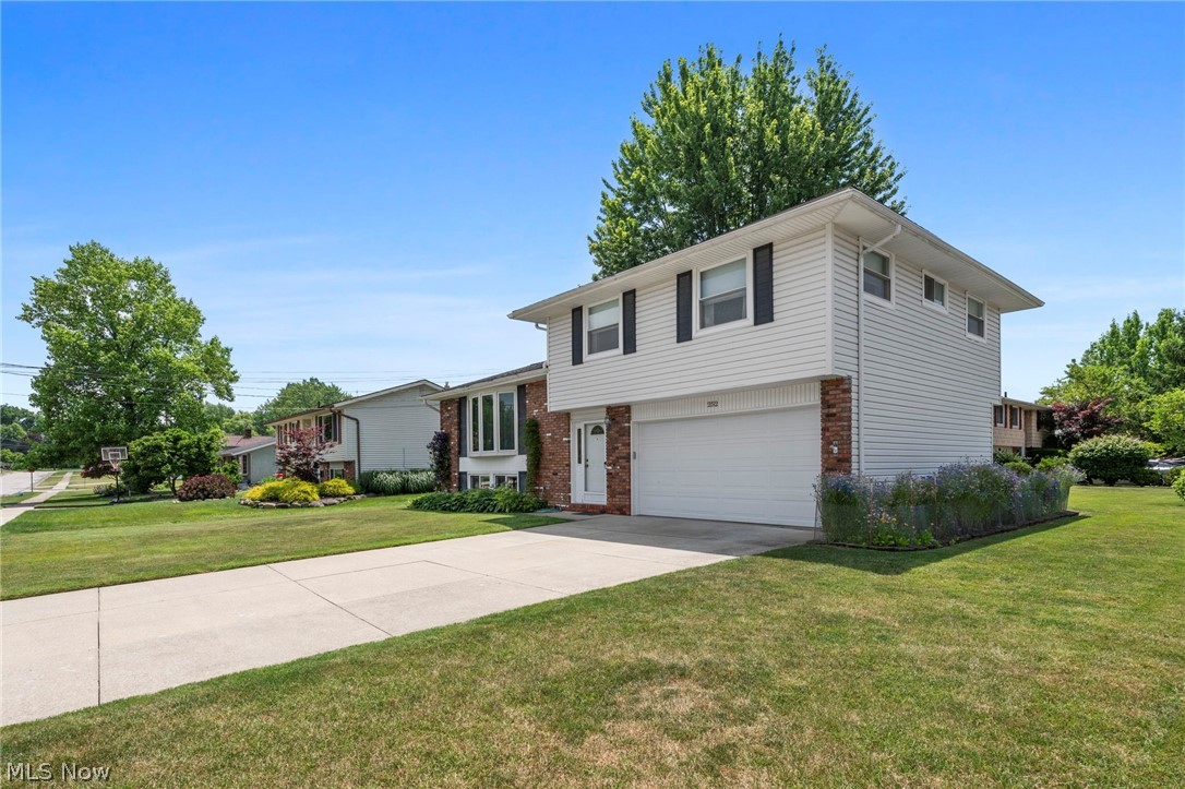 252 Kennedy Boulevard Northfield Village OH 44067