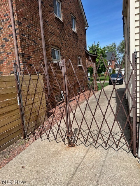 16613 Laverne Avenue Cleveland OH 44135