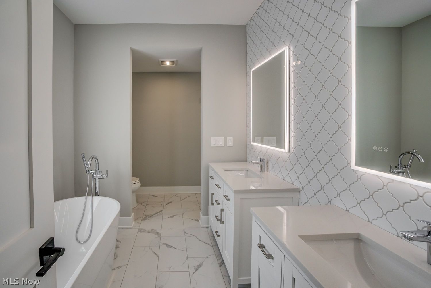 7516 Creekview Trail Chagrin Falls OH 44023