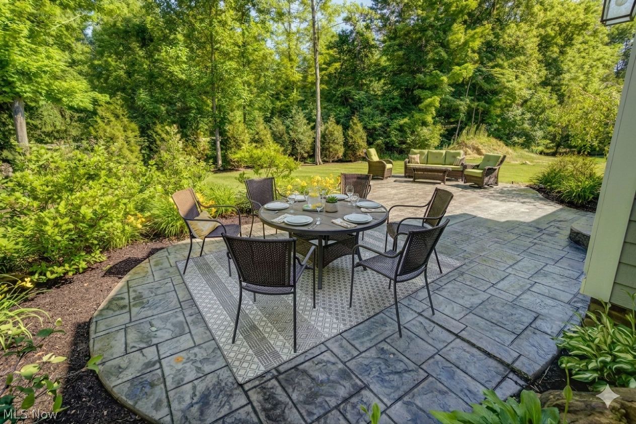 7516 Creekview Trail Chagrin Falls OH 44023